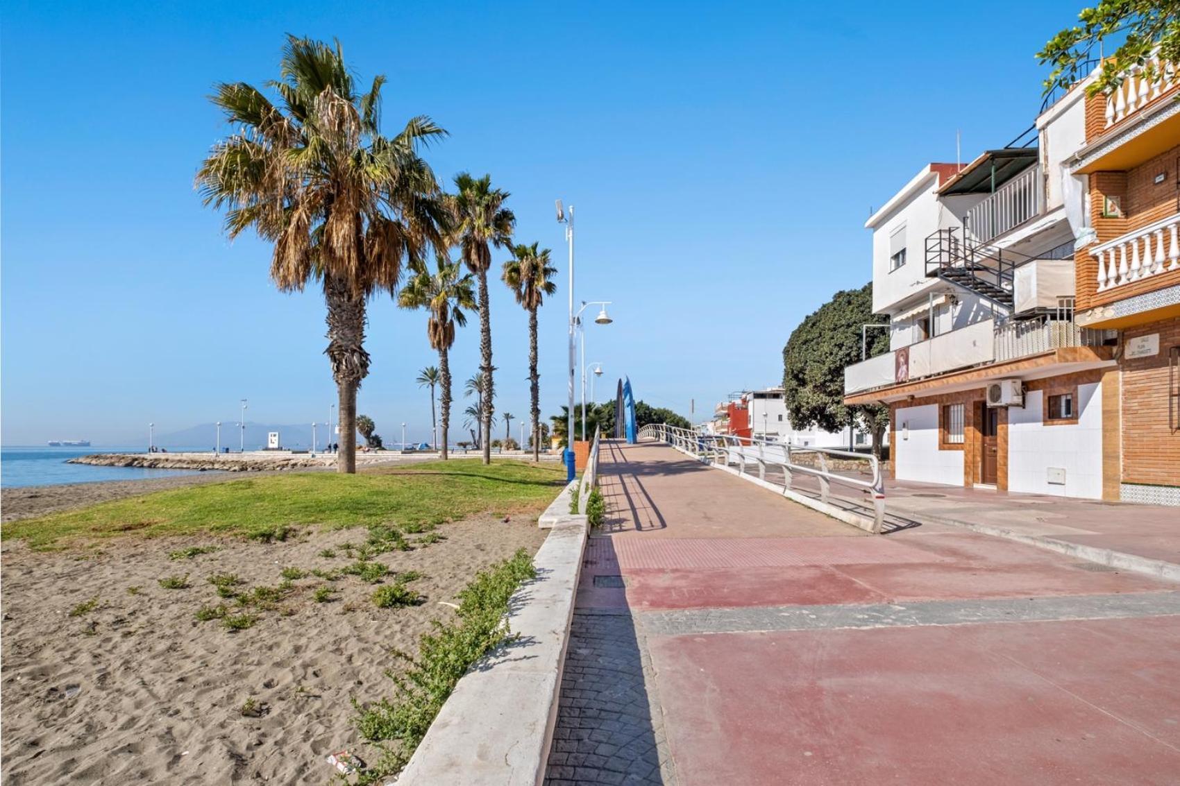 Apartamento Frente A La Playa マラガ エクステリア 写真
